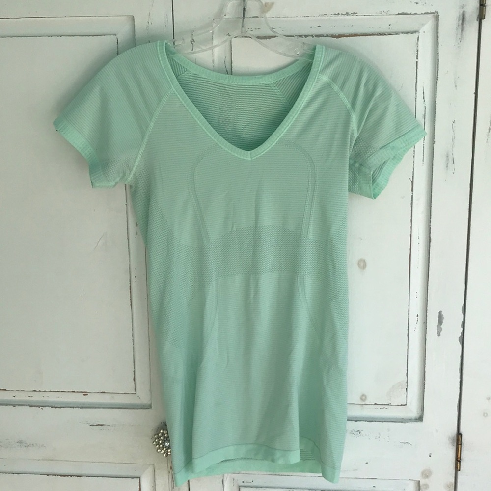 Lululemon Mint Green Swiftly Tech ShortSleeve Crew